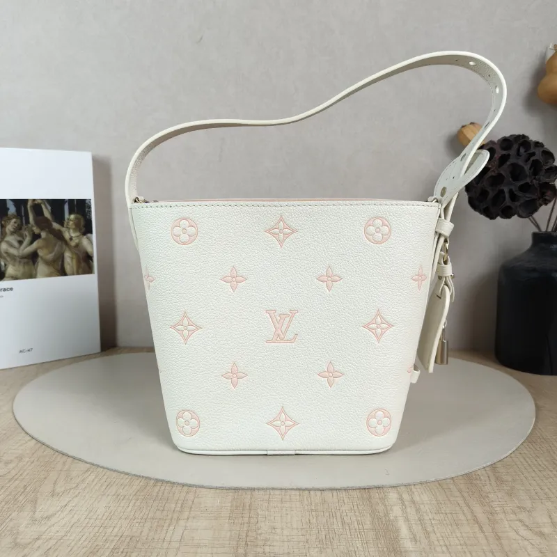 Louis Vuitton Top Handle Bag ALL IN BB White · Pink Calfskin BB16 × 12 × 18 cm — detail view 3 of 13