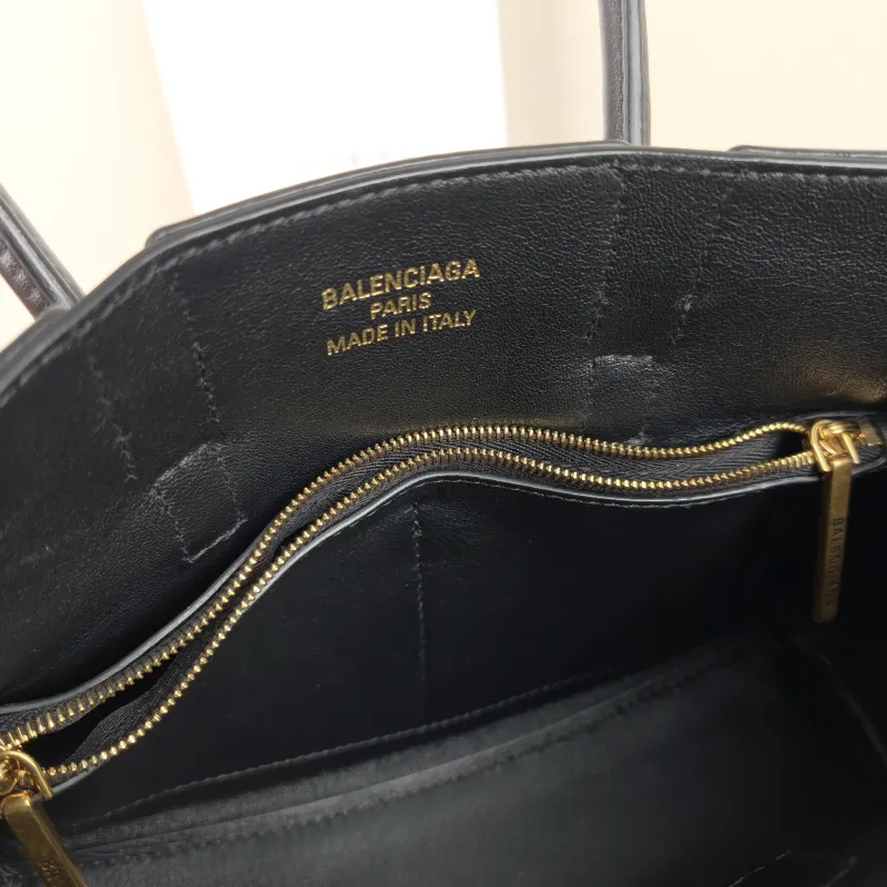 BALENCIAGA Crossbody Bag Bel air Black Calfskin Mini 23.5 × 8 × 17 cm — detail view 7 of 11
