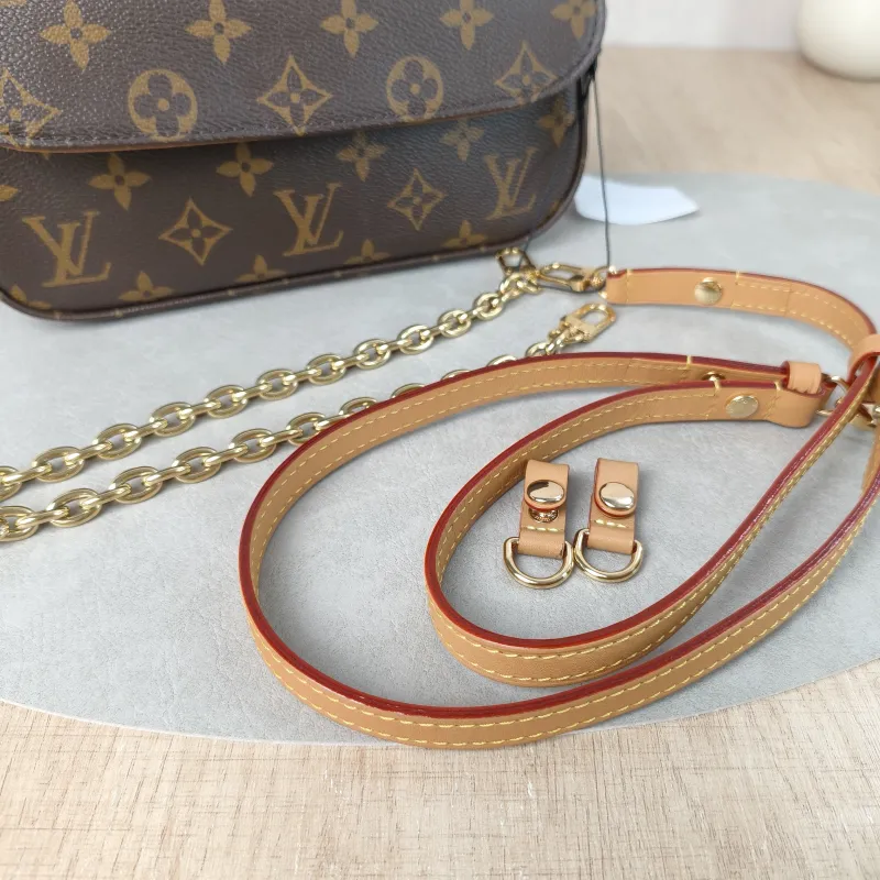 Louis Vuitton Crossbody Bag IVY Monogram PVC Small23.5 × 4.3 × 12 cm — detail view 8 of 12