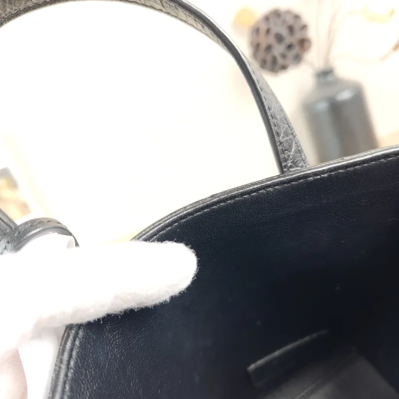 SAINT LAURENT Shoulder Bag SHOPPING Shopping Tote Black Embossed Calfskinmini18 × 8 × 17 cm — detail view 3 of 13