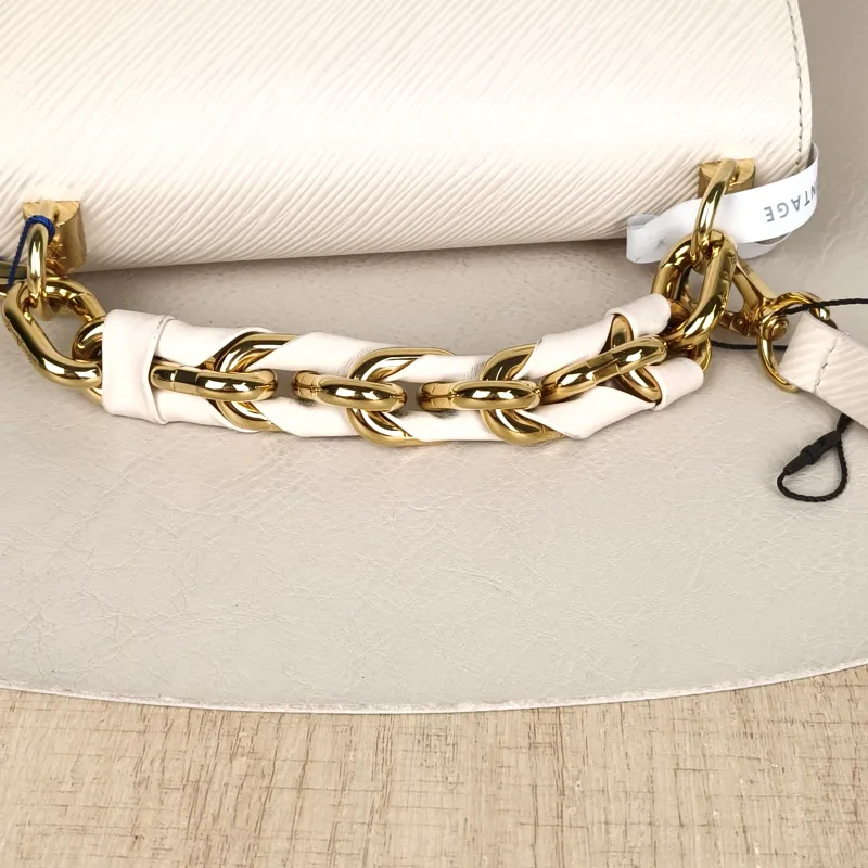 Louis Vuitton Crossbody Bag Twist White Epi Embossed Calfskin Small19 × 9 × 15 cm — detail view 11 of 11