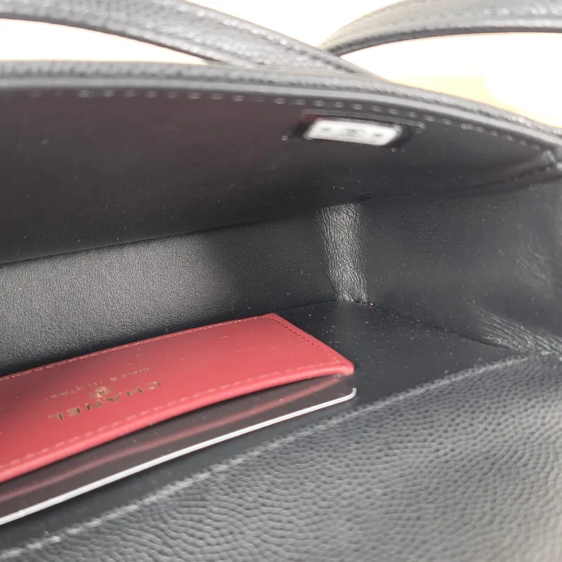 Chanel Crossbody Bag 26p preppy coco Black Grained Calfskin Mini 17 × 5 × 11.5 cm — detail view 7 of 12