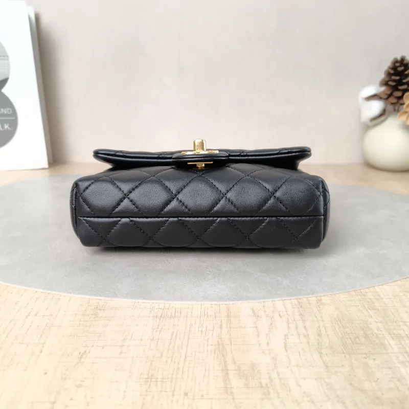 Chanel Crossbody Bag24b Crossbody Bag Black Lambskinmini18 × 6 × 11 cm — cover view 3 of 5