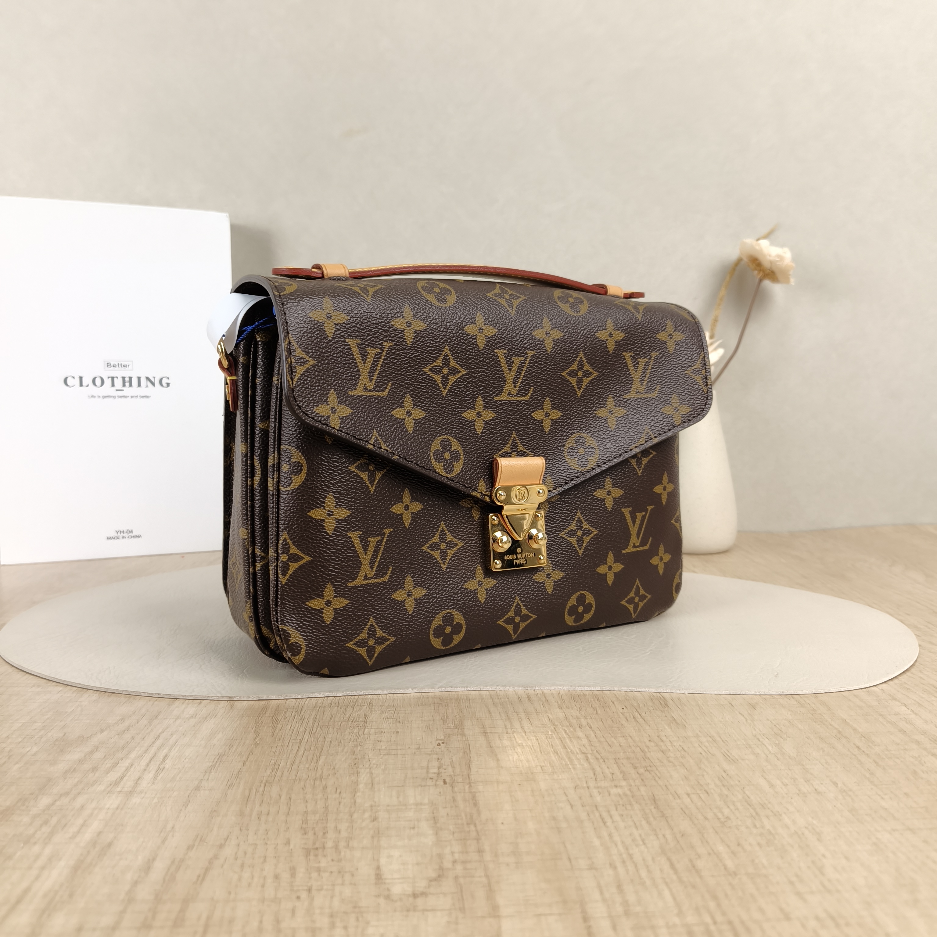 Louis Vuitton Crossbody Bag Pochette Métis Monogram PVC25 × 7 × 19 cm — cover view 2 of 5