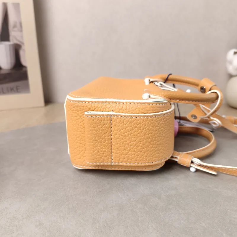 DELVAUX Top Handle Bag Cool Box Box Shoulder Bag Calfskin nano 16.5 × 7.5 × 10.5 cm — detail view 4 of 13