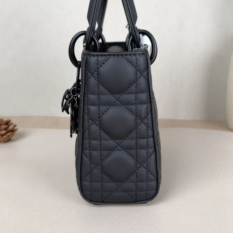 DIOR Crossbody Bag Lady Lady Dior Bag Black Lambskinmini17 × 7 × 15 cm — detail view 12 of 13