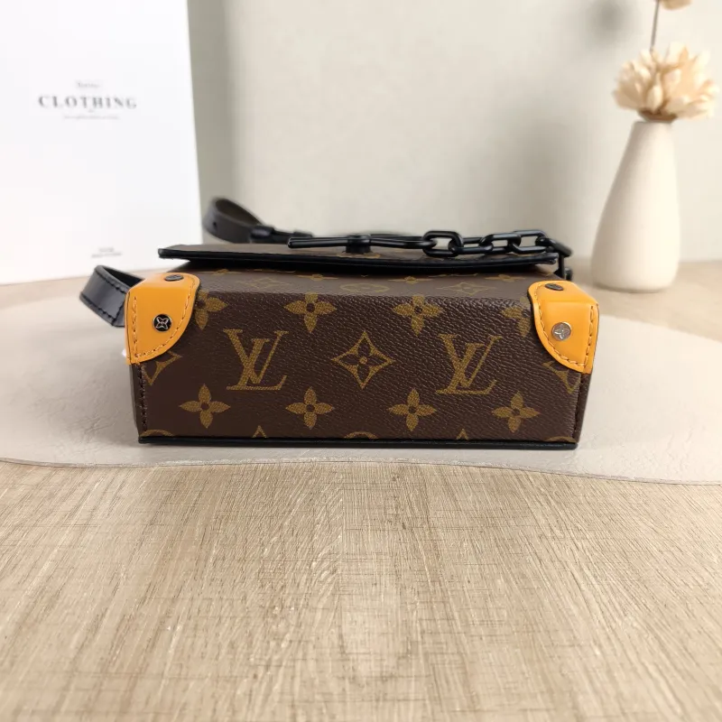 Louis Vuitton Crossbody Bag Steamer Box Yellow · Black · Monogram PVC · Calfskin Mini 18 × 6.5 × 11 cm — cover view 2 of 6