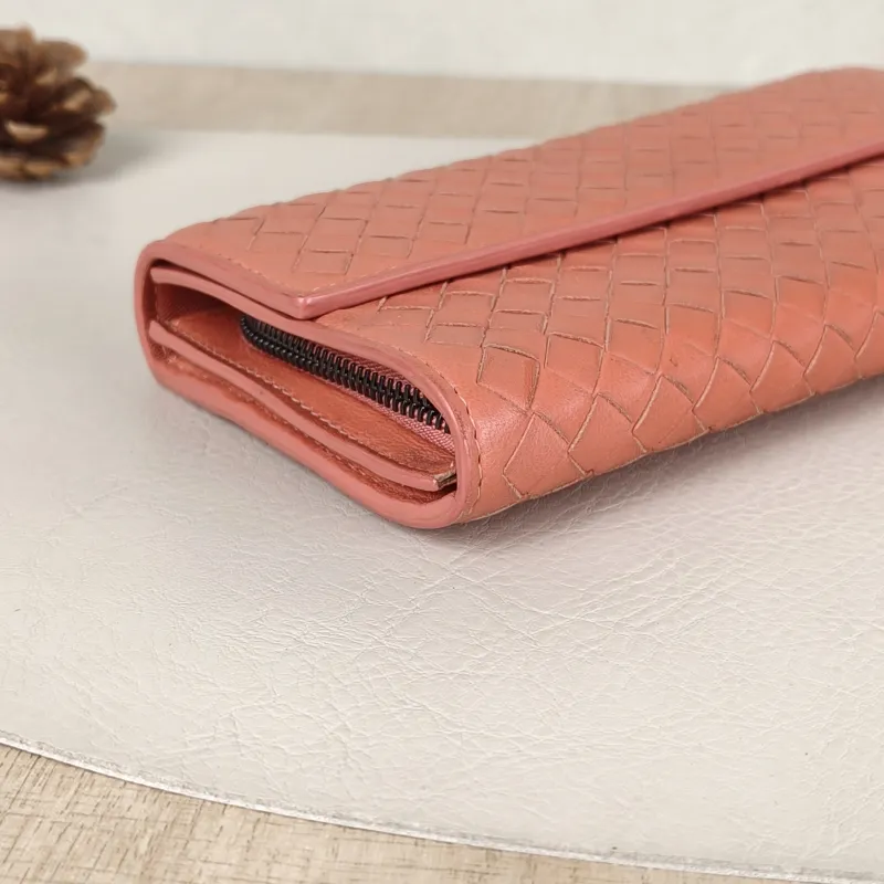 Bottega Veneta Wallet Edition Wallet Lambskin One Size19 × 3 × 9.5 cm — detail view 1 of 10
