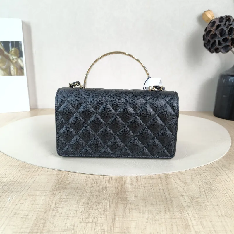 Chanel Crossbody Bag coco crush woc Black Grained Calfskin One Size 19.2 × 6 × 11 cm — cover view 5 of 6