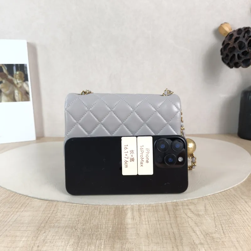 Chanel Crossbody Bag Grey Lambskin Mini 17 × 8 × 13.5 cm — cover view 3 of 6