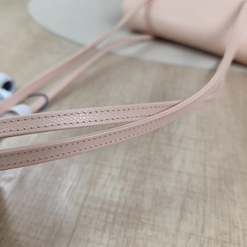 Chanel Shoulder Bag26p preppy coco Pink Grained Calfskinmini17 × 5 × 11.5 cm — detail view 10 of 15