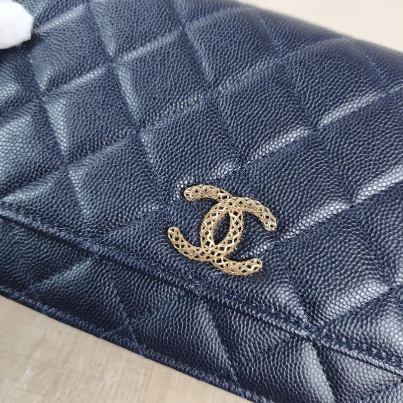 Chanel Crossbody Bag Classic Flap WOC CF WOCWOC Bag c Grained Calfskin One Size 19.2 × 3.5 × 12.3 cm — detail view 10 of 11