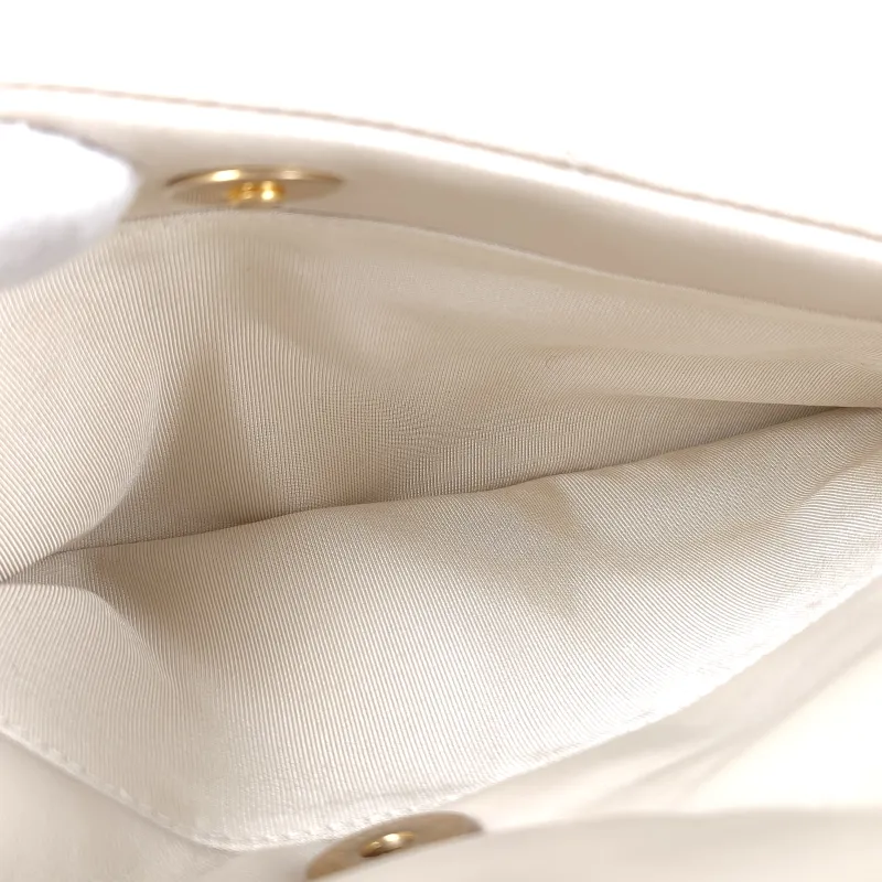 Chanel Crossbody Bag 19Bag Beige Lambskin Small 26 × 9 × 16 cm 30 — detail view 1 of 15