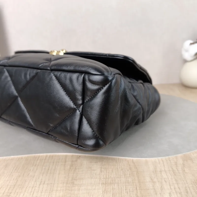 Chanel Crossbody Bag 19Bag Black SL ambskin Medium 30 × 10 × 20 cm — detail view 6 of 14