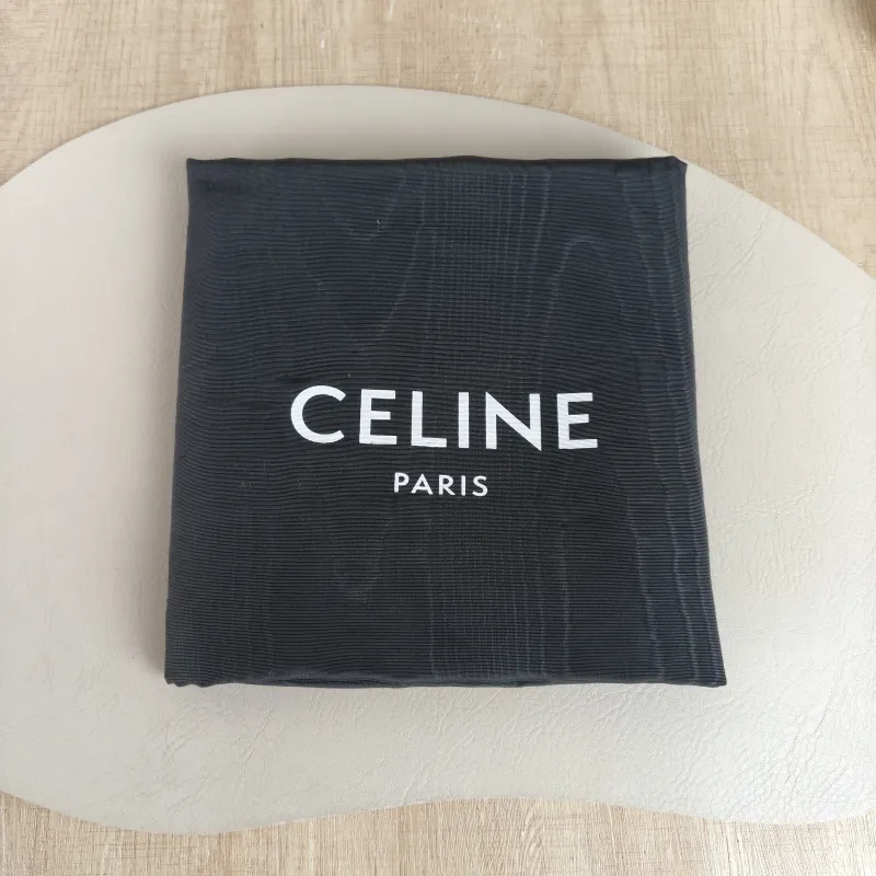 CELINE Shoulder Bag Cabas Tote Bag Monogram PVC Medium 31.5 × 16 × 31.5 cm — detail view 2 of 11