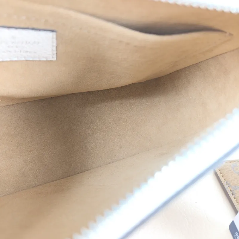 Louis Vuitton Crossbody Bag MARELLE White Epi Embossed Calfskin Small 25 × 8 × 15 cm — detail view 12 of 16