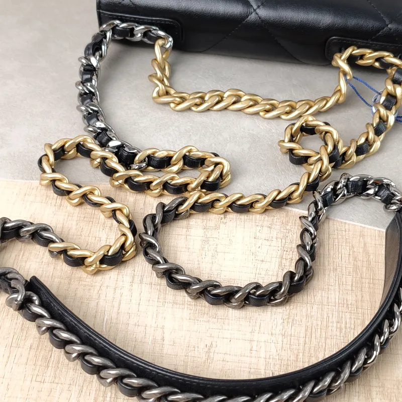 Chanel Crossbody Bag 19Bag WOC Black SL ambskin Mini 19.2 × 3.5 × 12.3 cm 30 — detail view 1 of 16