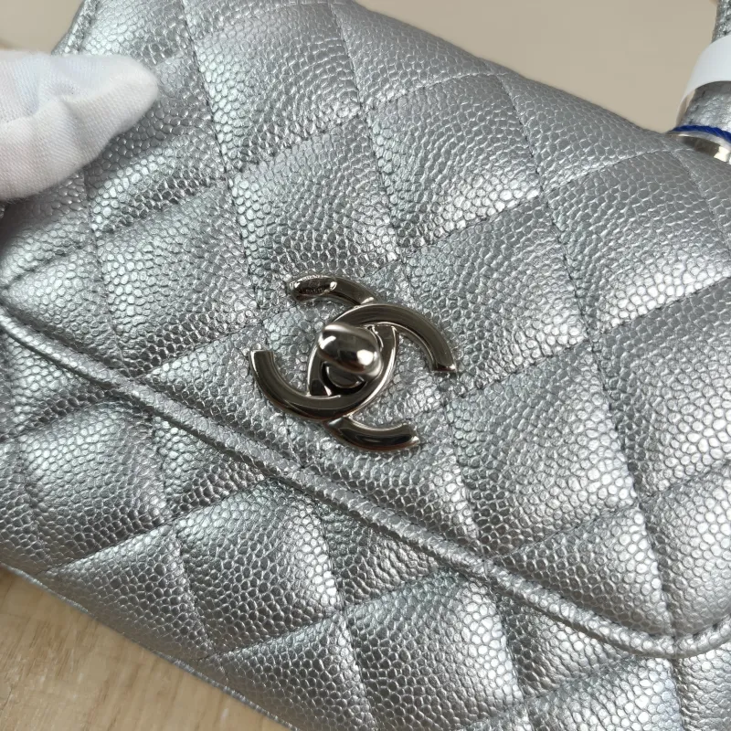 Chanel Crossbody Bag Coco Handle​Silver Grained Calfskin Mini14.5 × 5.5 × 11.5 cm — detail view 6 of 11