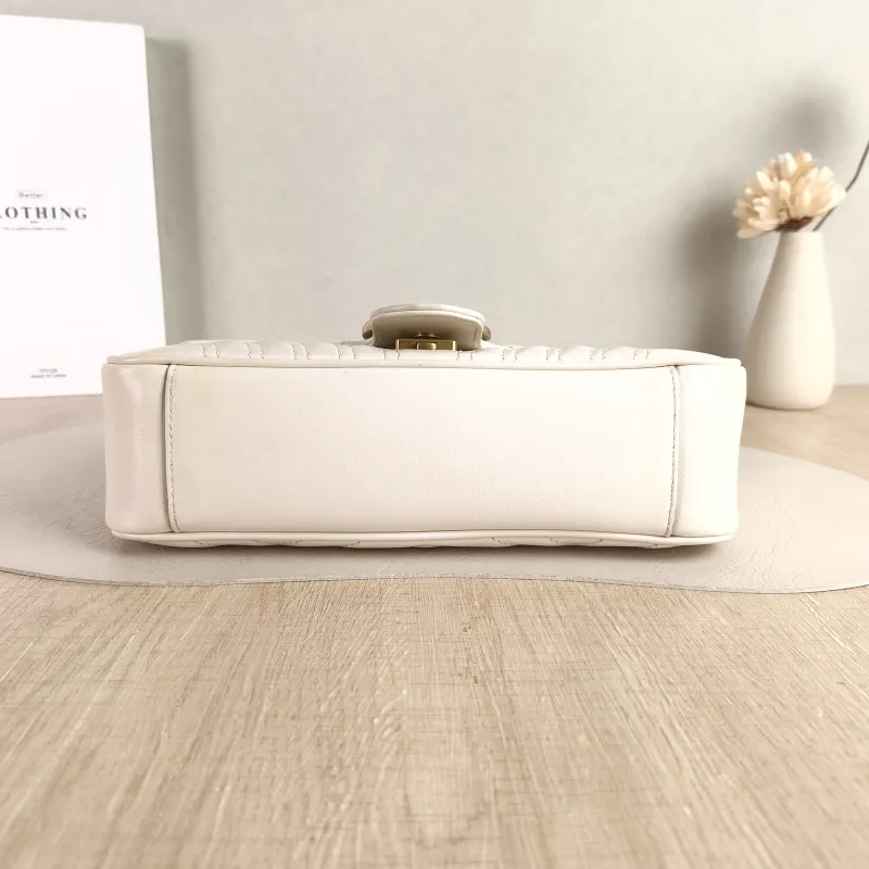 GUCCI Crossbody Bag GG Marmont Medium Marmont 26 White Calfskin 26 × 7 × 15 cm — cover view 3 of 5