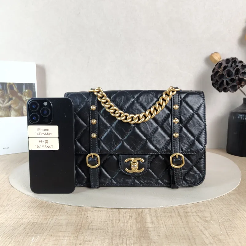 Chanel Crossbody Bag Messenger Bag Black Calfskin One Size 24.5 × 8 × 16.5 cm — cover view 4 of 5