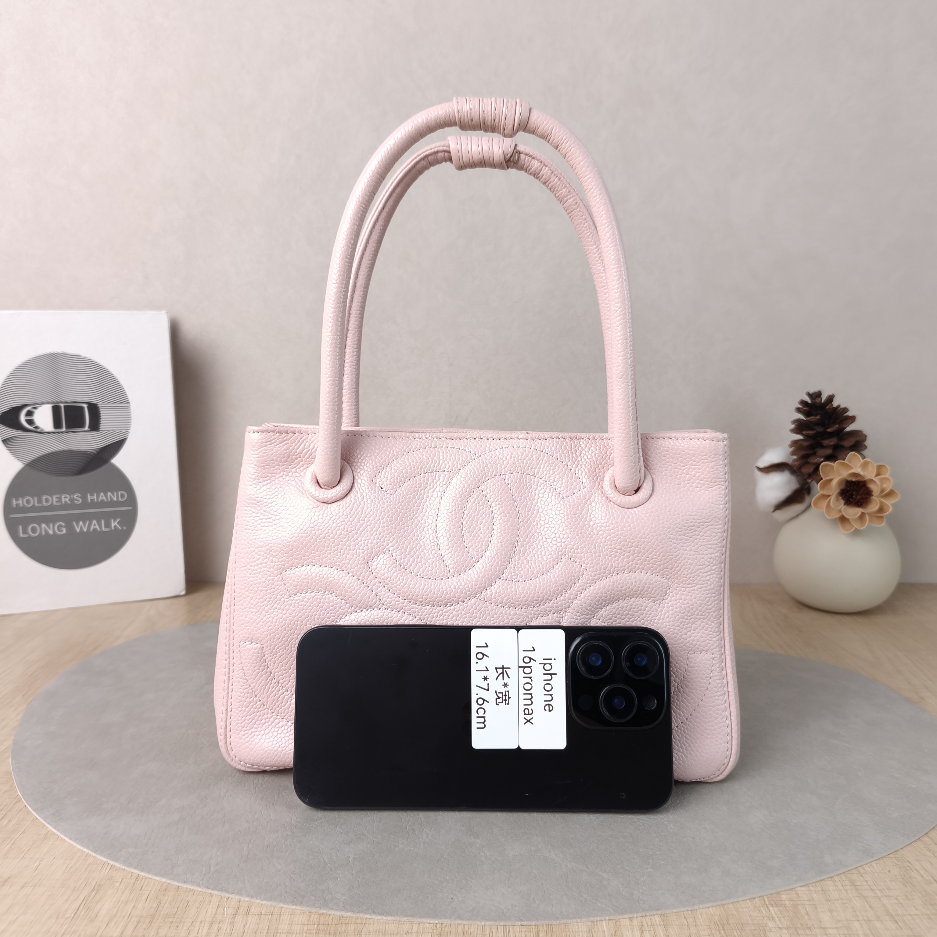 Chanel Shoulder Bag Tote Bag Pink Grained Calfskin One Size23 × 8 × 16 cm — cover view 5 of 5