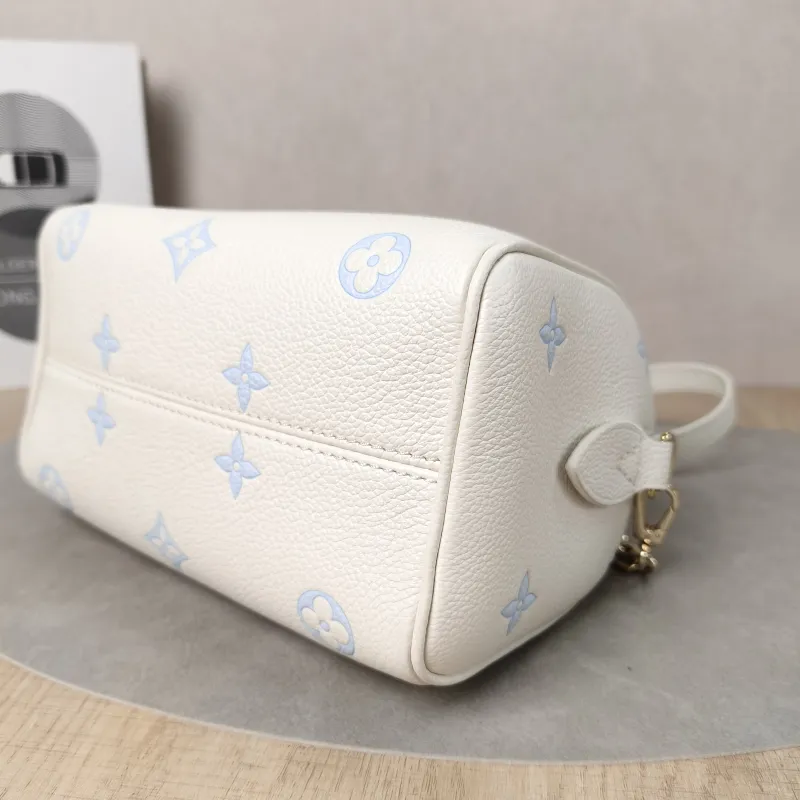 Louis Vuitton Crossbody Bag Speedy20 White · Blue Calfskin One Size20.5 × 12 × 13.5 cm — detail view 7 of 14