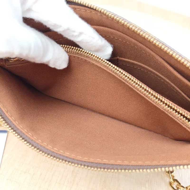 Louis Vuitton Shoulder Bag Pochette Accessoires Monogram PVC Large 23 × 4 × 13.5 cm — detail view 6 of 11