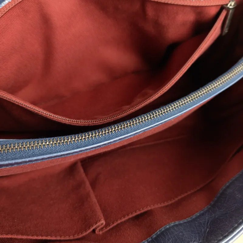 Chanel Crossbody Bag cf Collection Crossbody Bag Navy Calfskin Large 30 × 11 × 20 cm 20 — detail view 1 of 13