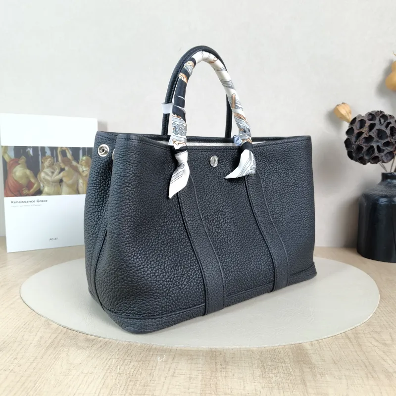 Hermès Top Handle Bag Garden Party 30 30Black Negonda Calfskin Medium30 × 13 × 21 cm — cover view 3 of 6