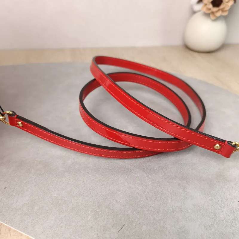 Louis Vuitton Crossbody Bag Alma BB Patent Leather BB 23.5 × 11.5 × 17.5 cm — detail view 4 of 11