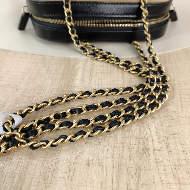 Chanel Shoulder Bag 26p Bowling Bag Brown Suede One Size 20 × 5.5 × 12 cm — detail view 5 of 10