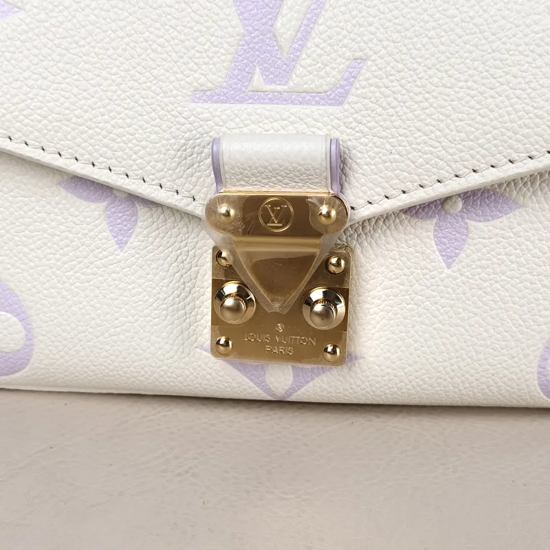 Louis Vuitton Crossbody Bag Pochette Métis East West White · Empreinte Embossed Calfskin Small 21.5 × 6 × 13.5 cm — detail view 9 of 14