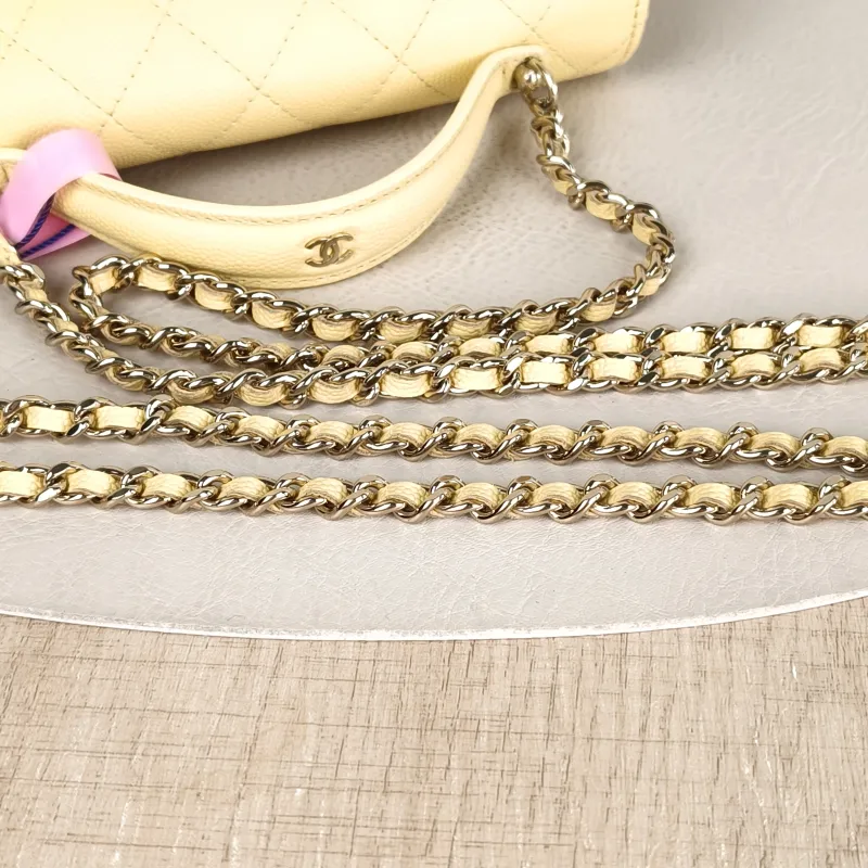 Chanel Crossbody Bag Yellow Grained Calfskin One Size 19 × 7 × 11.5 cm — detail view 7 of 12
