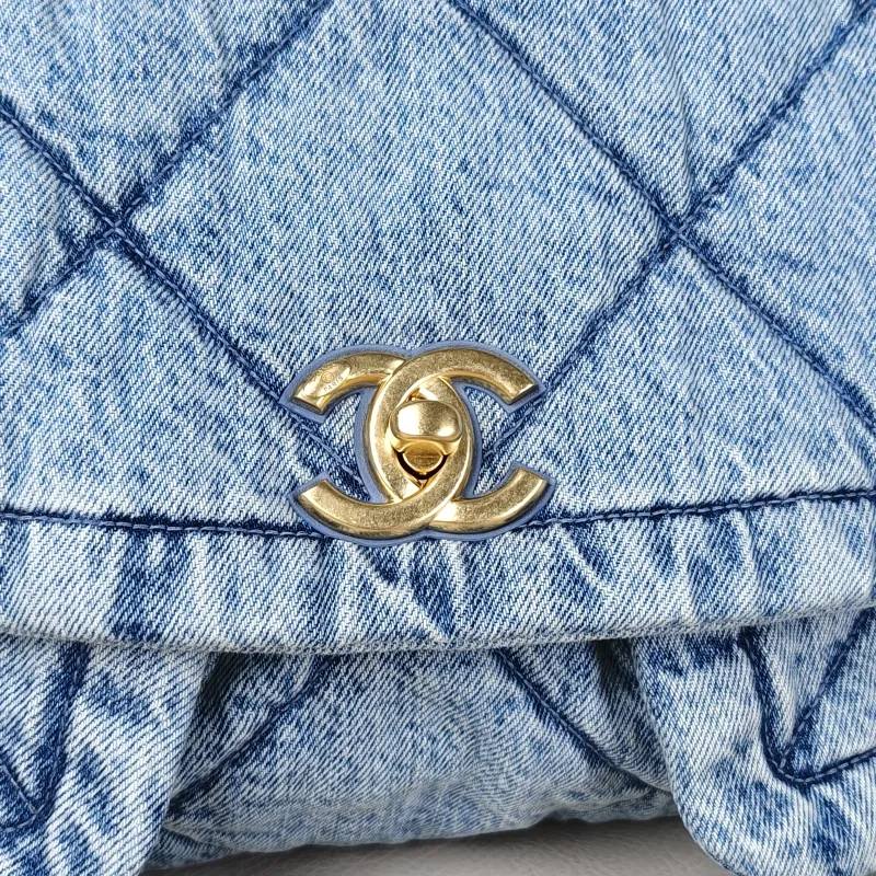 Chanel Shoulder Bag25k Blue One Size35 × 10 × 24 cm — detail view 6 of 17