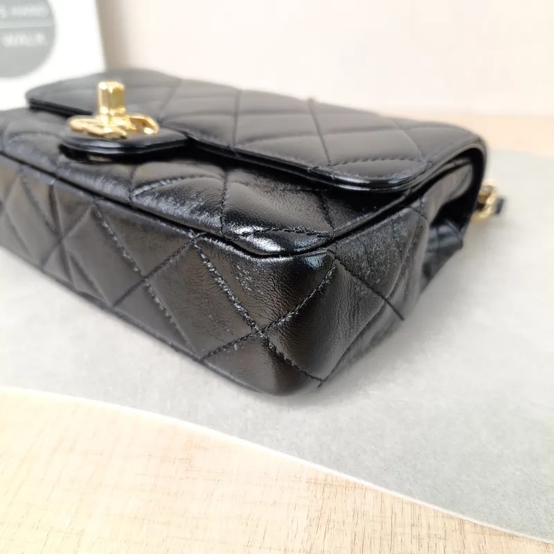 Chanel Shoulder Bag cf mini Black Waxed Leather mini 20 × 5 × 12 cm — detail view 10 of 12