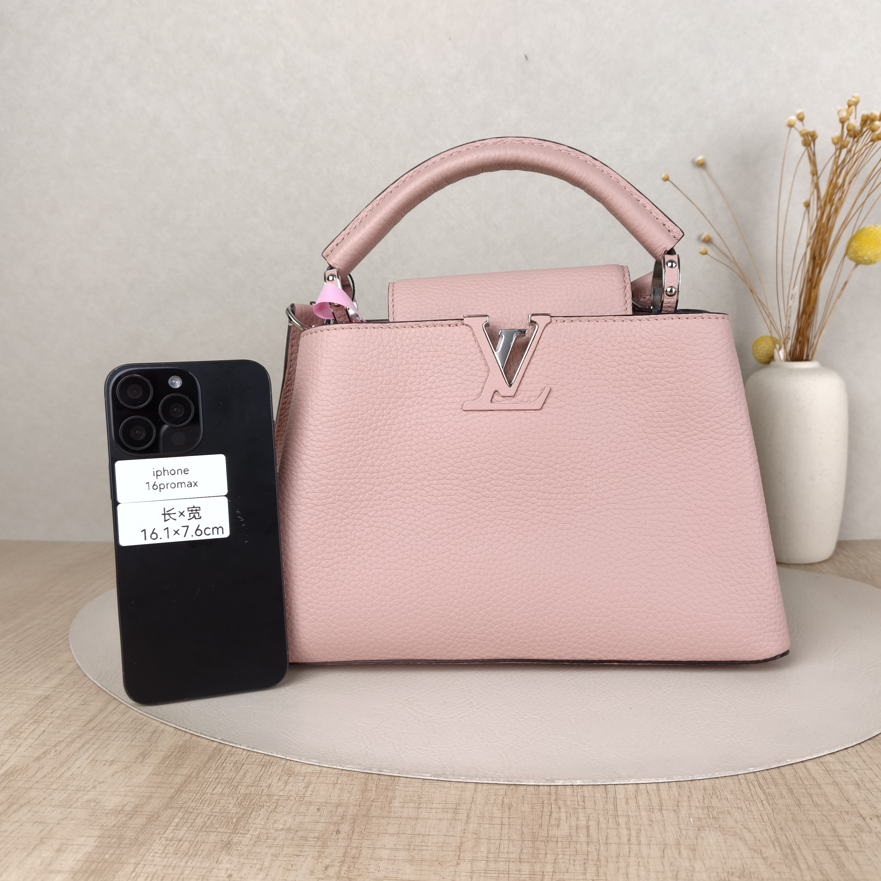 Louis Vuitton Crossbody Bag Capucines Pink Calfskin BB27 × 9 × 17.5 cm — cover view 2 of 5