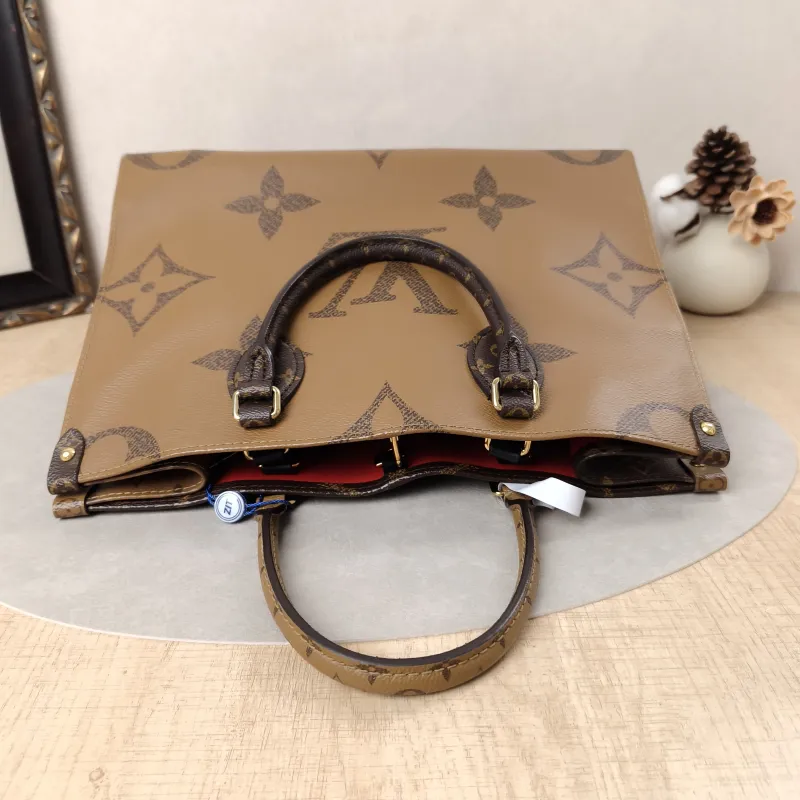 Louis Vuitton Shoulder Bag Onthego Medium Monogram PVC Medium35 × 14 × 27 cm — cover view 5 of 9