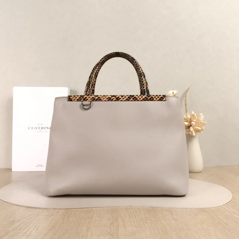 FENDI Crossbody Bag Crossbody Bag Grey Calfskin One Size26 × 13 × 20 cm