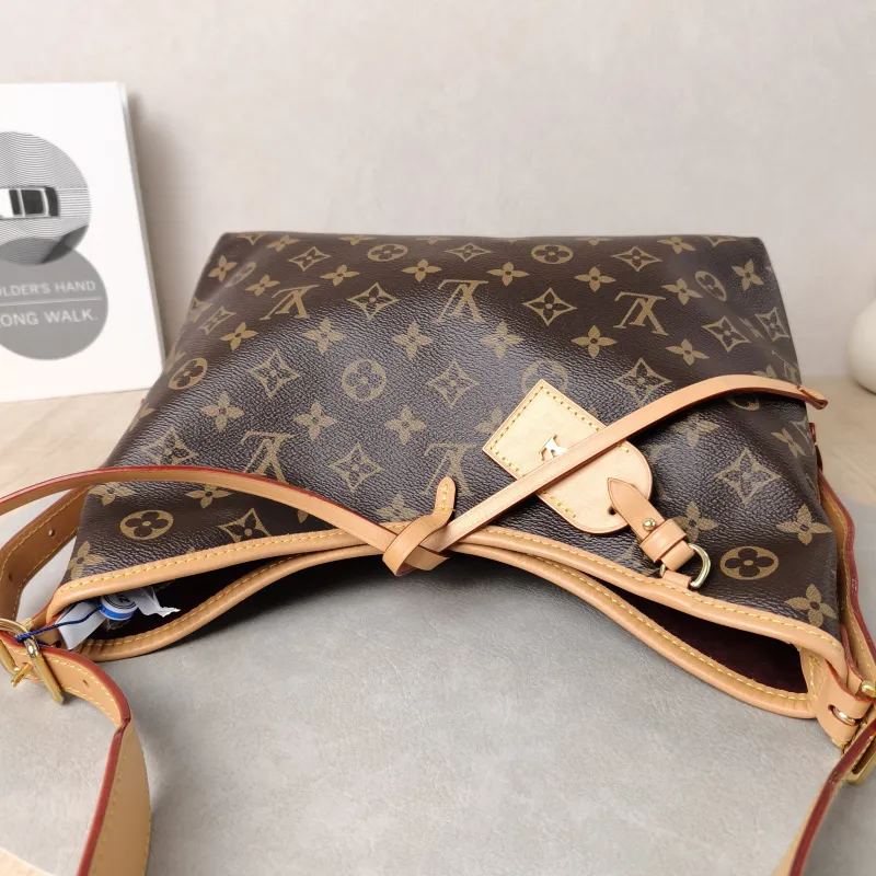 Louis Vuitton Crossbody Bag Carryall Monogram PVC Small 29 × 12 × 24 cm — detail view 4 of 12