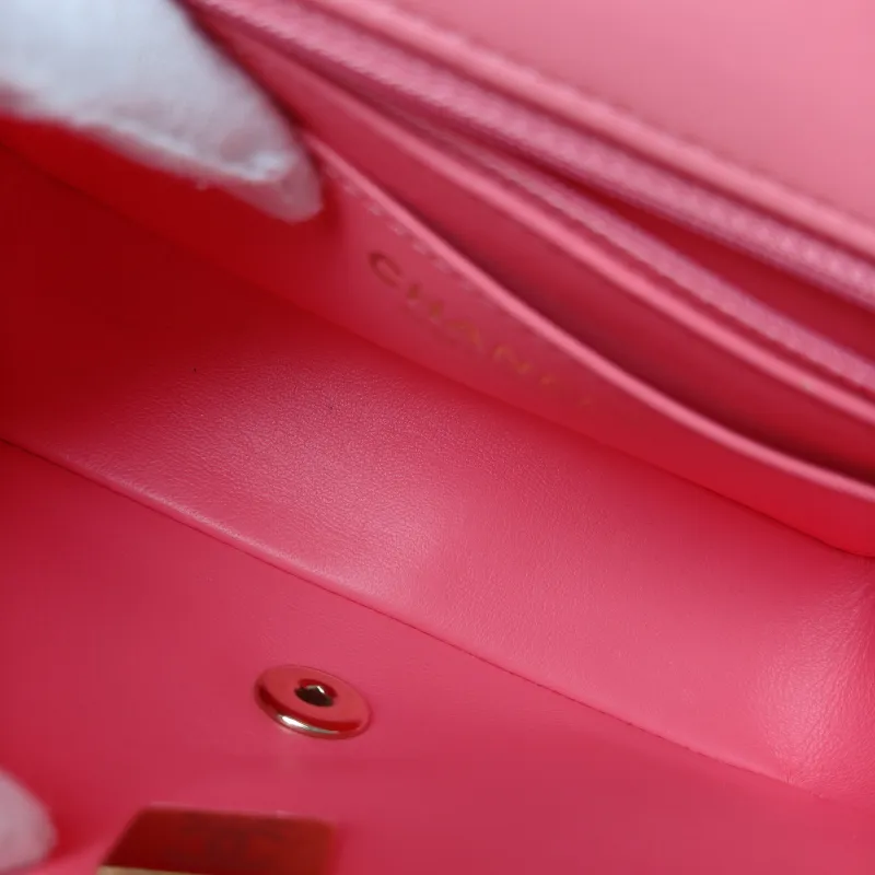 Chanel Crossbody Bag Classic Flap Large Mini CF Mini Pink Lambskin mini20 × 6 × 12 cm — detail view 1 of 13