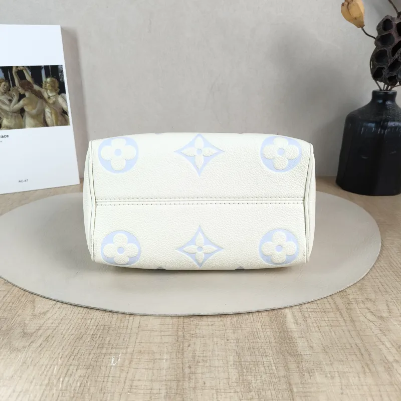 Louis Vuitton Crossbody Bag Speedy20 White · Blue Empreinte Embossed Calfskin Small 20.5 × 12 × 13.5 cm — cover view 3 of 6