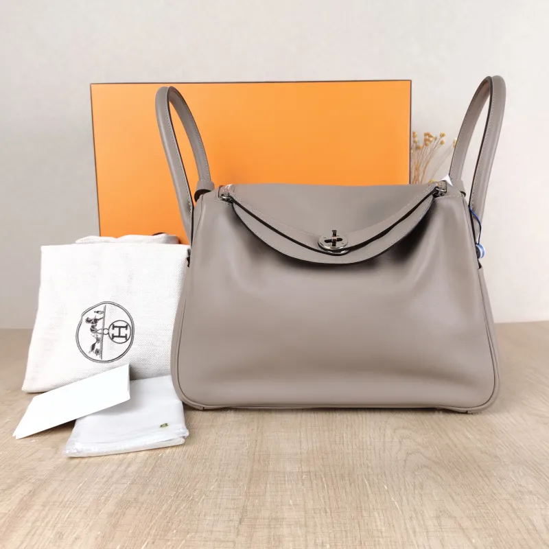 Hermès Crossbody Bag Lindy 30 Grey Blue Swift Calfskin30 × 15 × 19 cm — cover view 4 of 6
