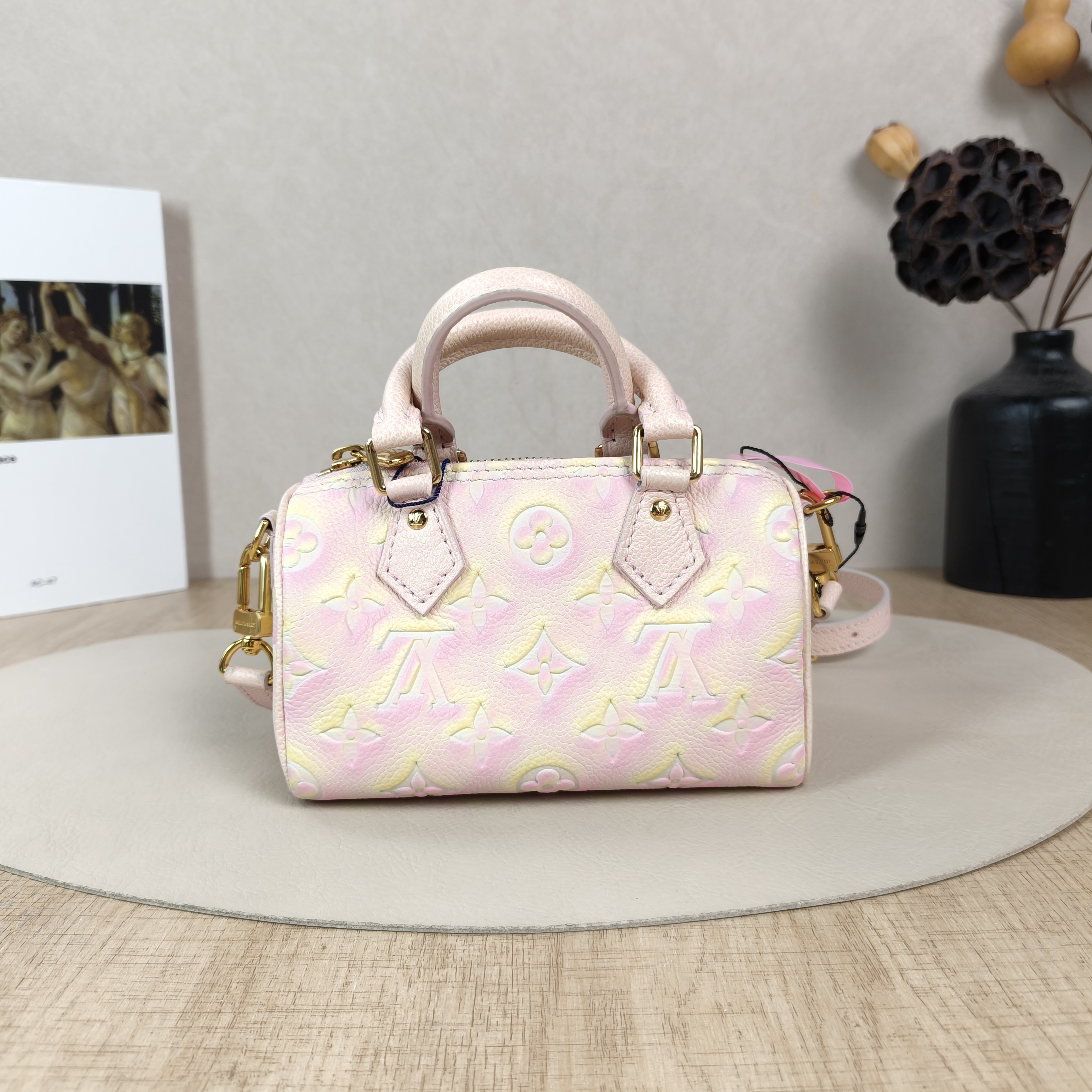 Louis Vuitton Crossbody Bag Speedy Nano Collection · Empreinte Embossed Calfskin Monogramnano16 × 7.5 × 10 cm