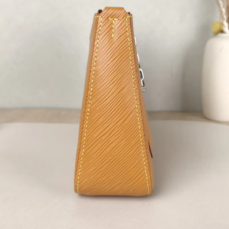 Louis Vuitton Crossbody Bag MARELLE Epi Embossed Calfskin Small 25 × 8 × 15 cm — detail view 1 of 13