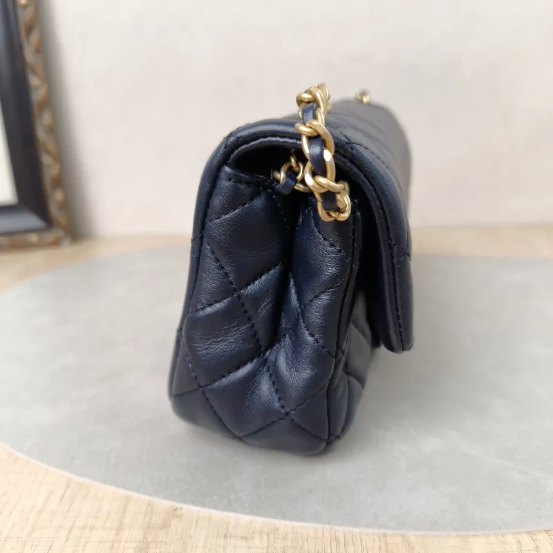 Chanel Crossbody Bag Classic Flap Large Mini CF Mini Blue Lambskin mini20 × 6 × 12 cm — detail view 2 of 15