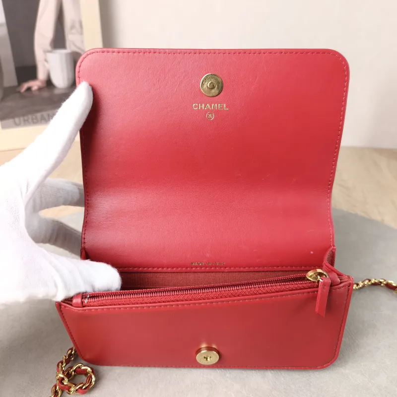 Chanel Crossbody Bag CF woc Crossbody Bag Red Grained Calfskin One Size 17 × 3 × 10 cm — detail view 2 of 11