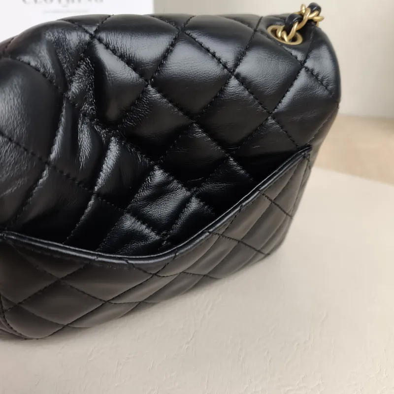 Chanel Crossbody Bag Classic Flap Mini CF Mini Black with Gold-Tone Hardware SL ambskinmini17 × 8 × 13.5 cm — detail view 3 of 12