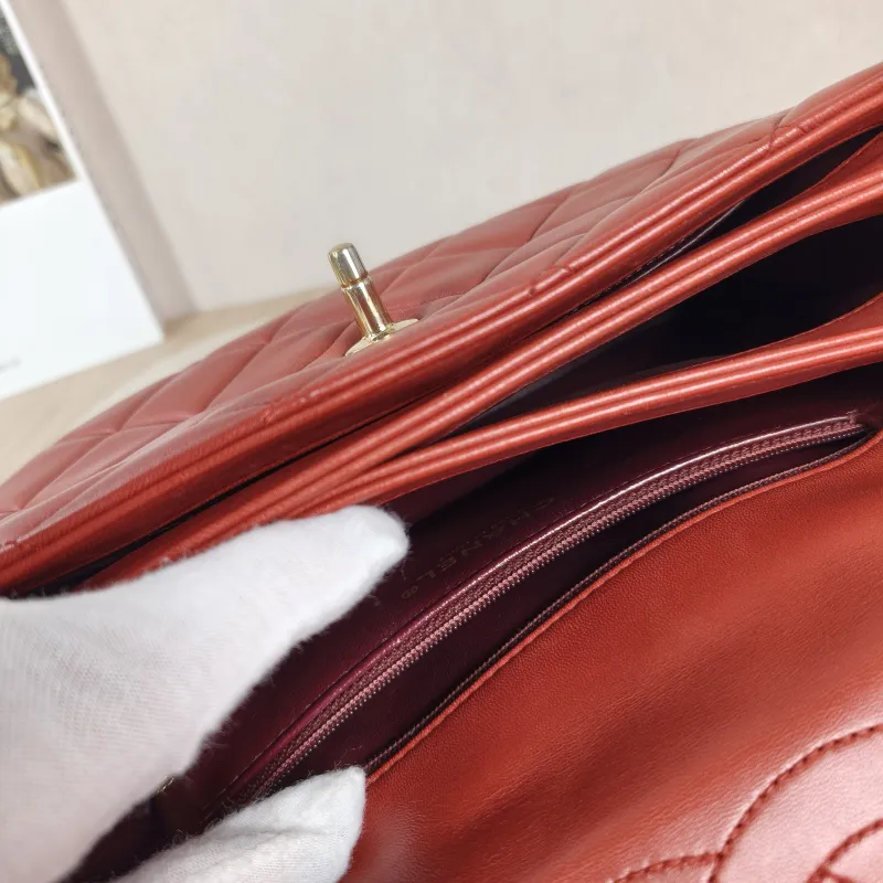 Chanel Crossbody Bag Trendy CC Red Lambskin Small 25 × 12 × 17 cm 23 — detail view 6 of 13