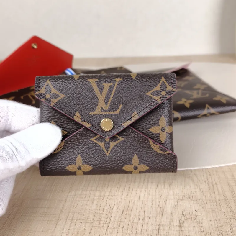 Louis Vuitton Clutch Kirigami Pochette Clutch Monogram PVC Large23 × 0.3 × 16.5 cm — detail view 2 of 14