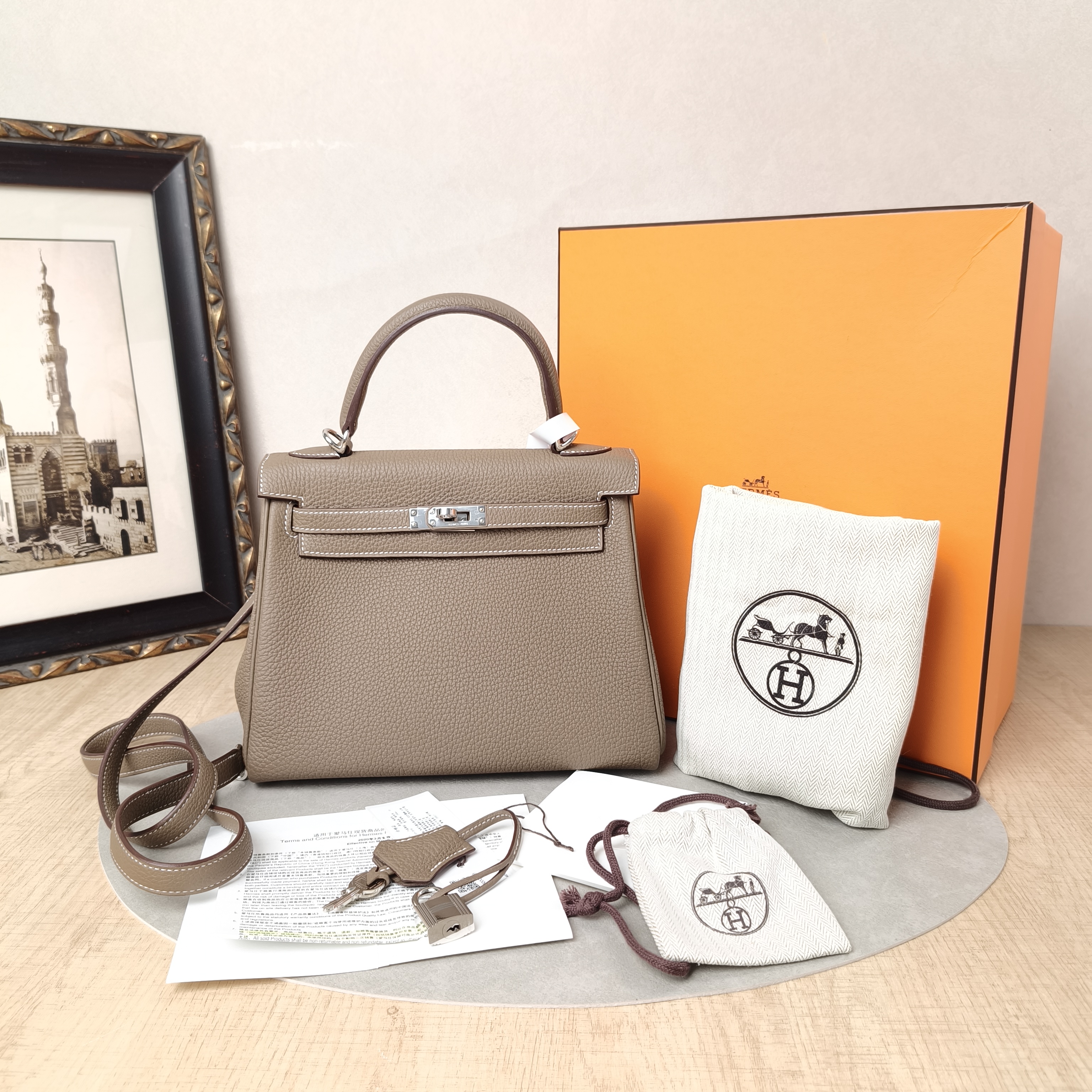 Hermès Shoulder Bag Kelly 25 Silver-Tone Hardware Togo Calfskin Small25 × 7 × 17 cm — cover view 11 of 11